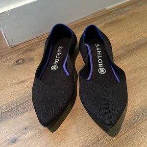 Like New Rothy’s The Point in Black Solid sz 10.5